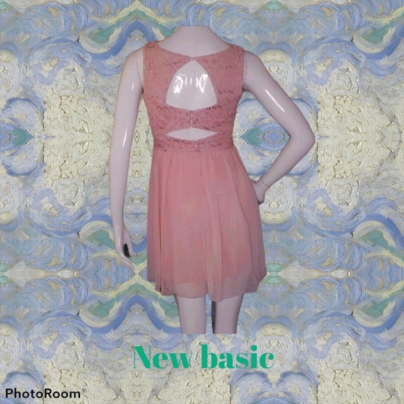 Blush Party Dress - Picture 2 of 11